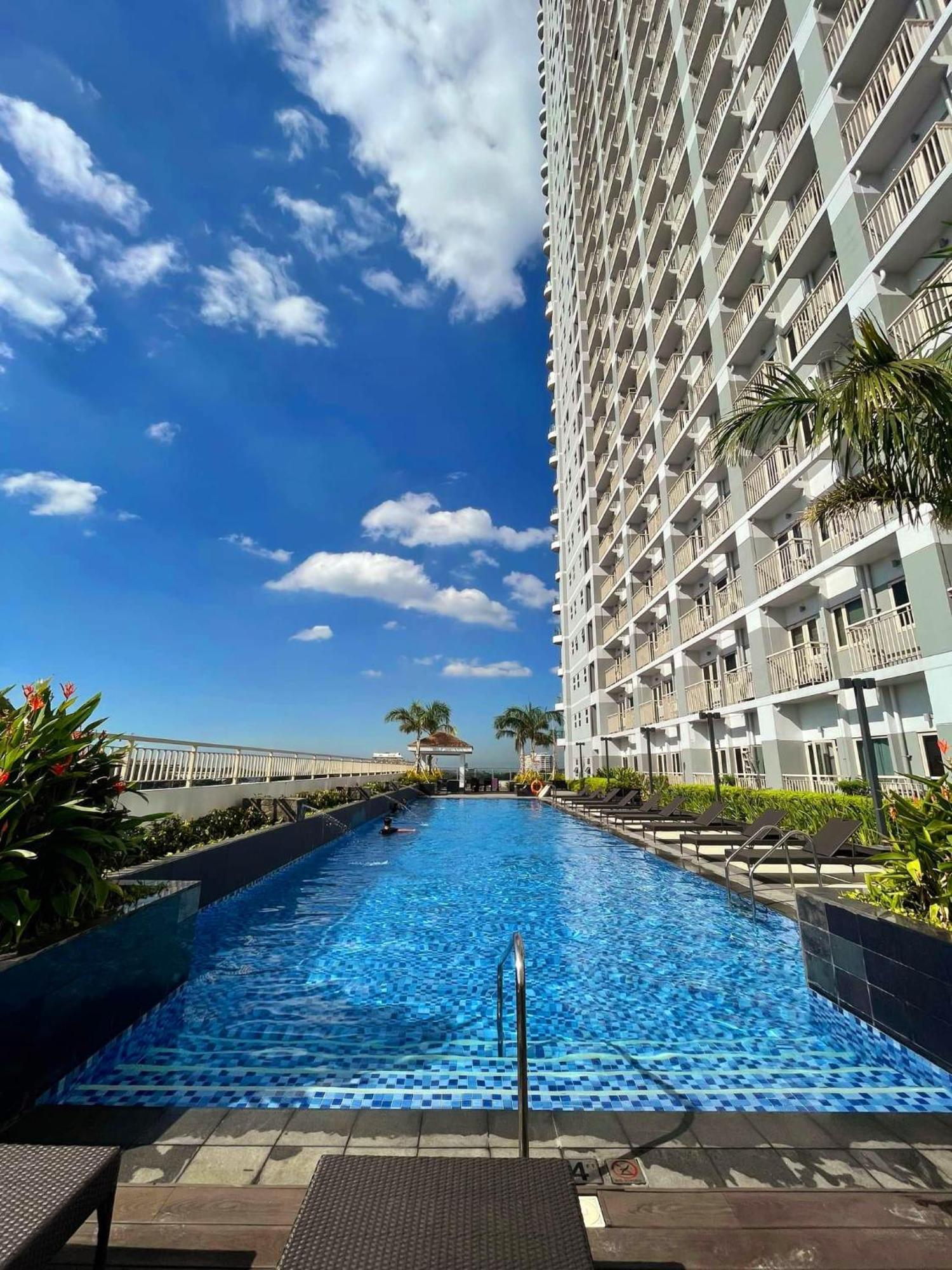 Cozy Penthouse 2Br Suite W Balcony - Amazing Manila Bay View And City Skyline Near Moa Пасай Экстерьер фото